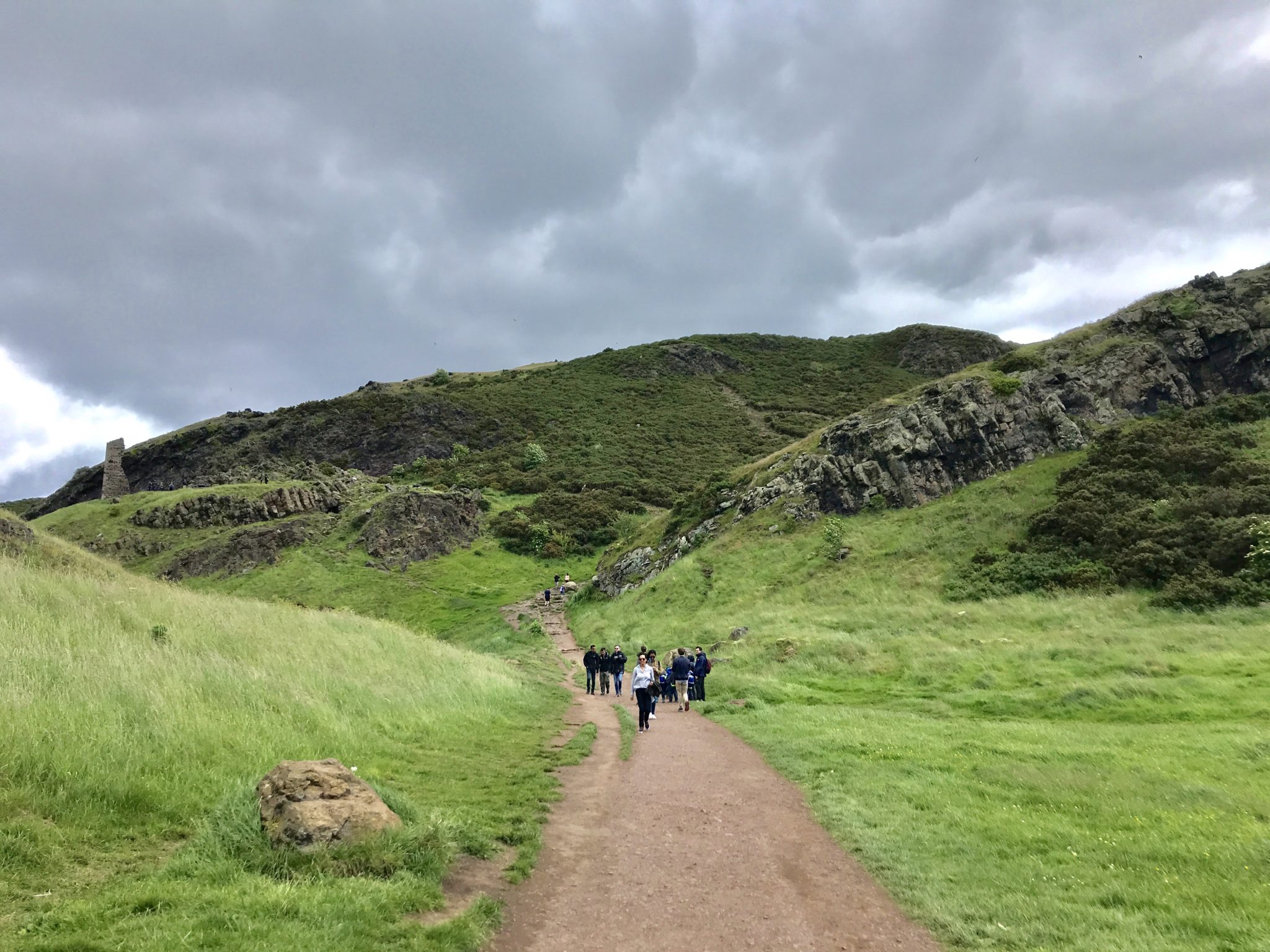 The hike to the top of Arthur's Seat